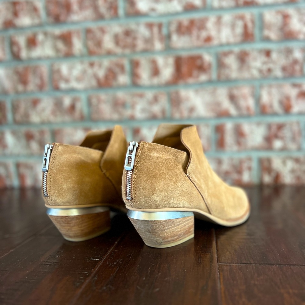 Dolce Vita Tan Ankle Boots